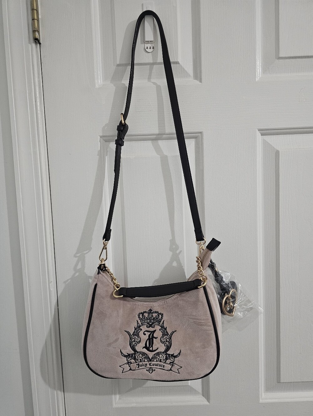 ✨ Juicy Couture Y2K Velour Embroidered Crest Hobo Bag – NWT ✨